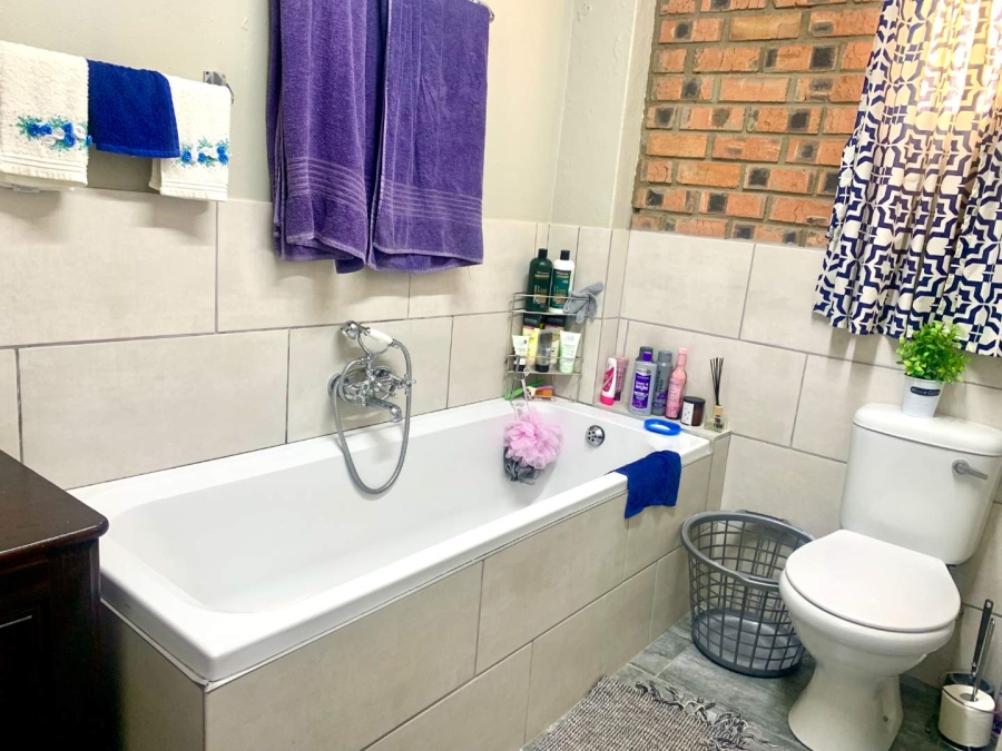 3 Bedroom Property for Sale in Bloemdal Free State